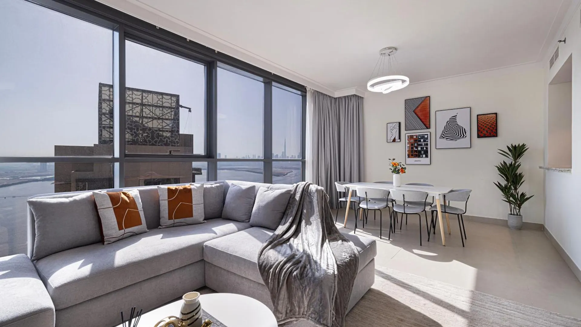 Smartstay At Creek Residences - Burj Khalifa Skyline View - Modern Luxury Apartments Dubai